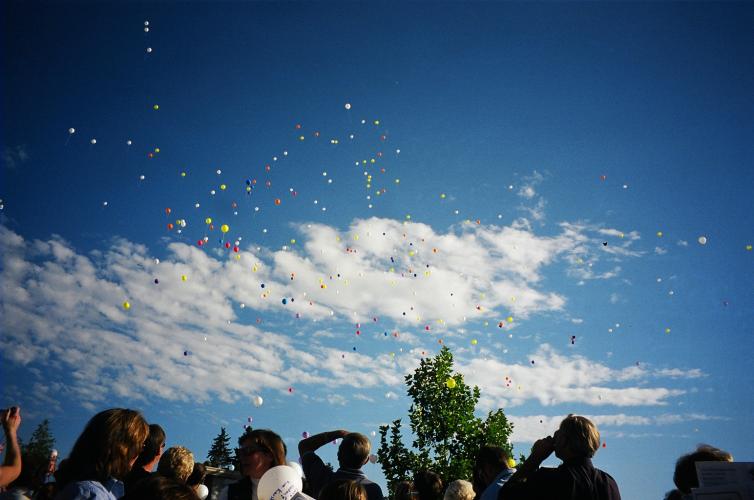 Balloons at her memorial with messages for her on them